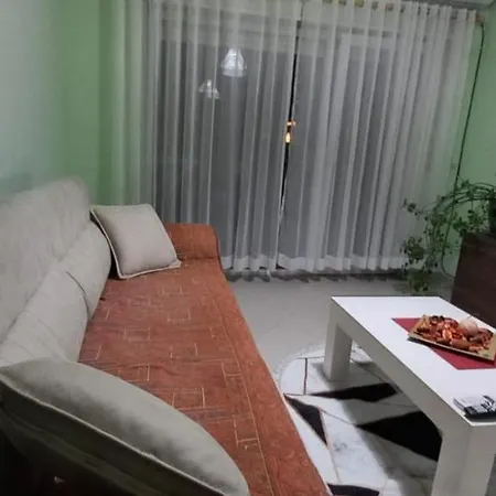 Gold Key Apartments, Beach *